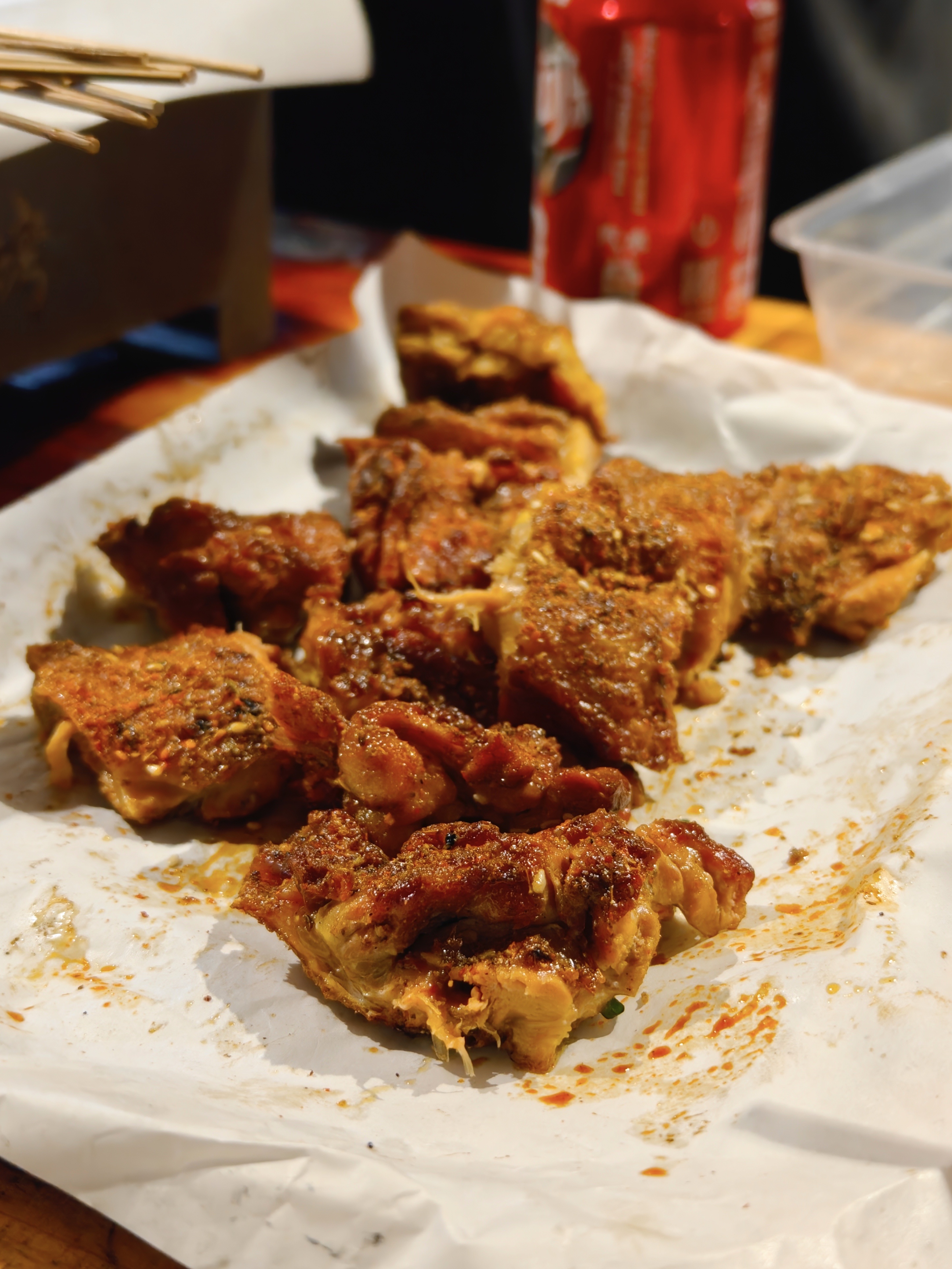 记录一下这趟去苏州吃的三家店:1.星海烧烤。这家店是晚上开在星海国际广场旁边的路