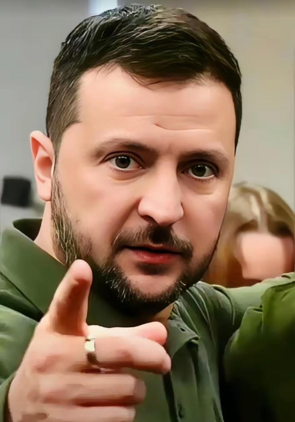 乌克兰总统泽连斯基，做梦都想加入北约，加入欧盟。结果战争打了马上就四年了，北约也