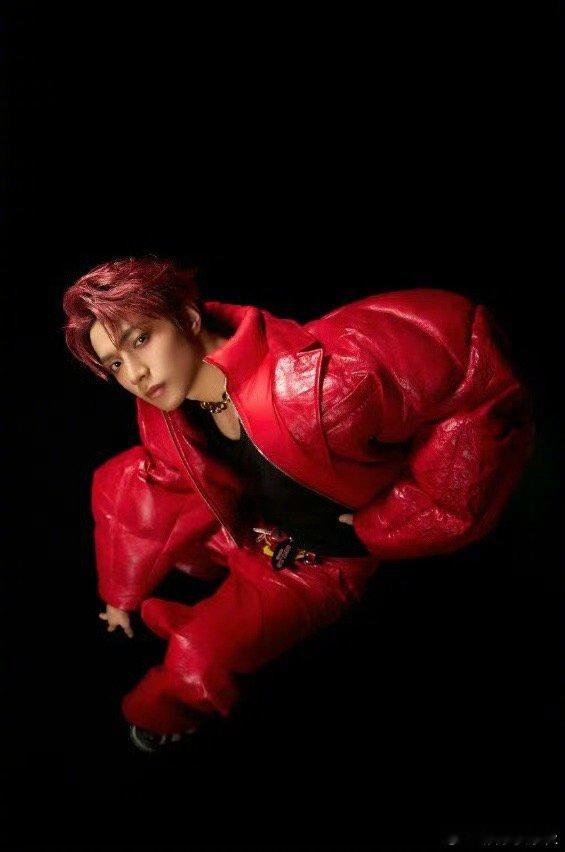 刘耀文哥哥身高183.5，这身高，这大长腿，这颜值杠杠滴！｜刘耀文