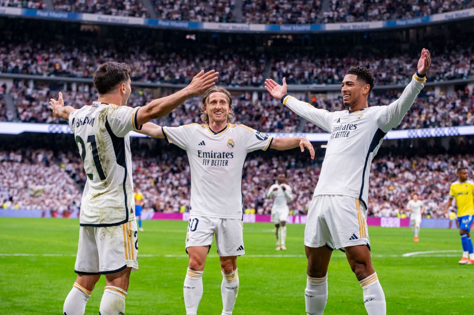 上赛季西甲提前四轮夺冠。🤍西甲联赛halamadrid ​​​