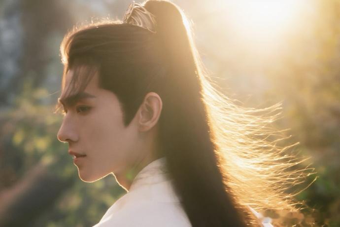 剧里韩立抗打剧外杨洋能打 作为一个修仙小白，韩立的成长简直令人惊叹！而杨洋作为演