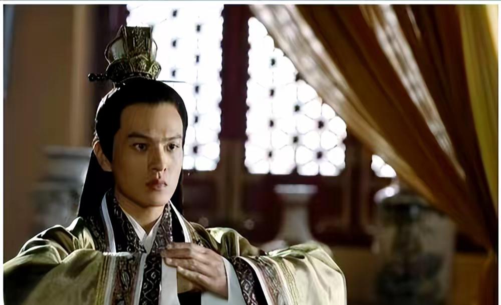 这背后，隐藏的不仅仅是一场血腥的宫廷暗杀，更是一场关于人性、权力与命运的深刻较量