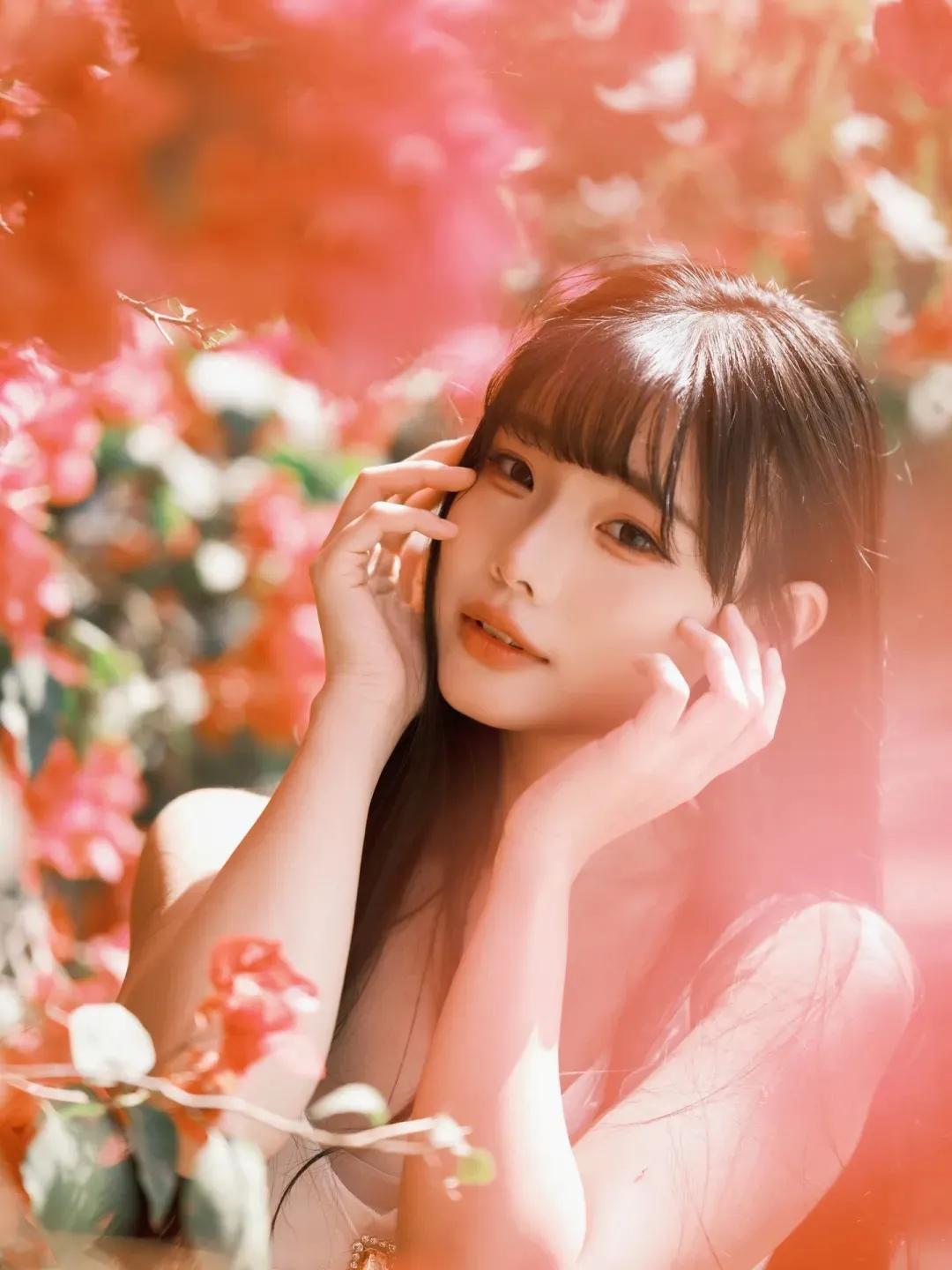 生活一如既往，充满阳光