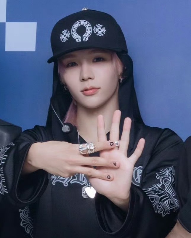 美甲💅🏻写的DYD 