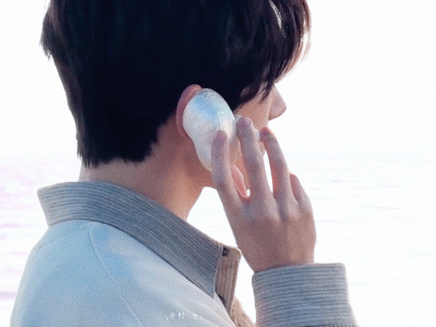 易烊千玺华为pura90系列全球代言人易烊千玺   手搓一个纯净背景头像 