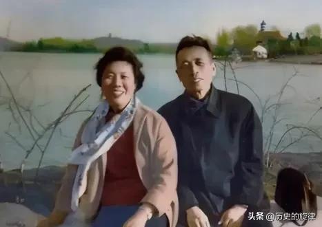 1959年功德林战犯特赦，郑庭笈刚获自由就被急召中南海，周总理一席话令他当场落泪