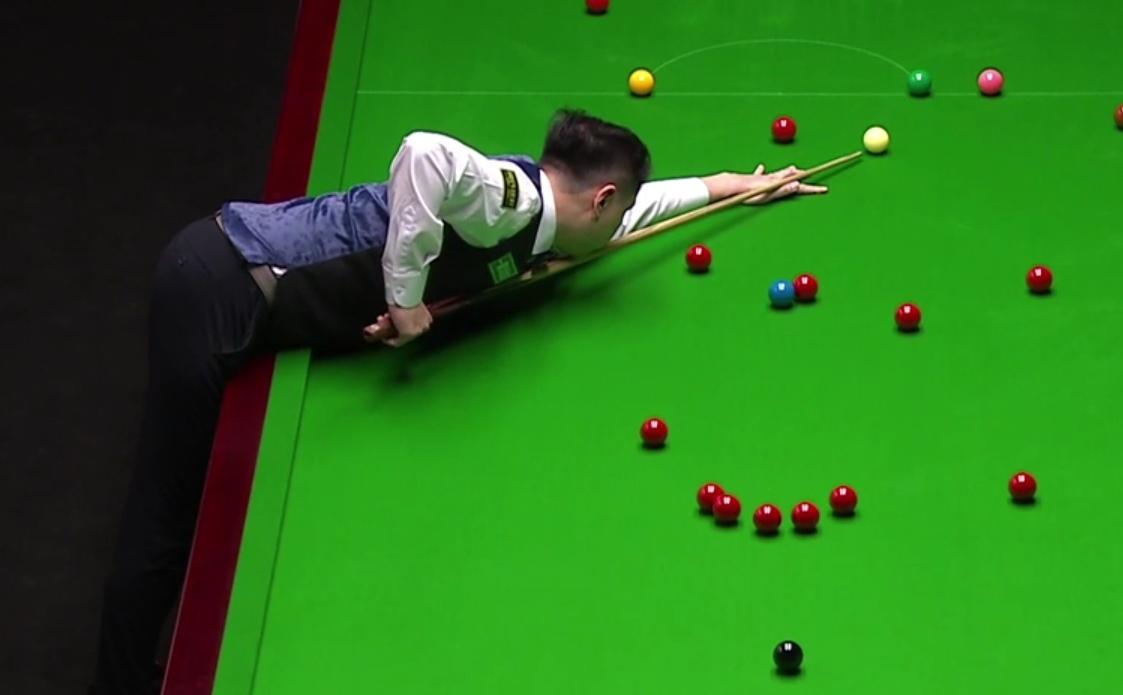 世锦赛德比大战第一阶段结束：肖国栋暂时5-4领先周跃龙
​
​       北京