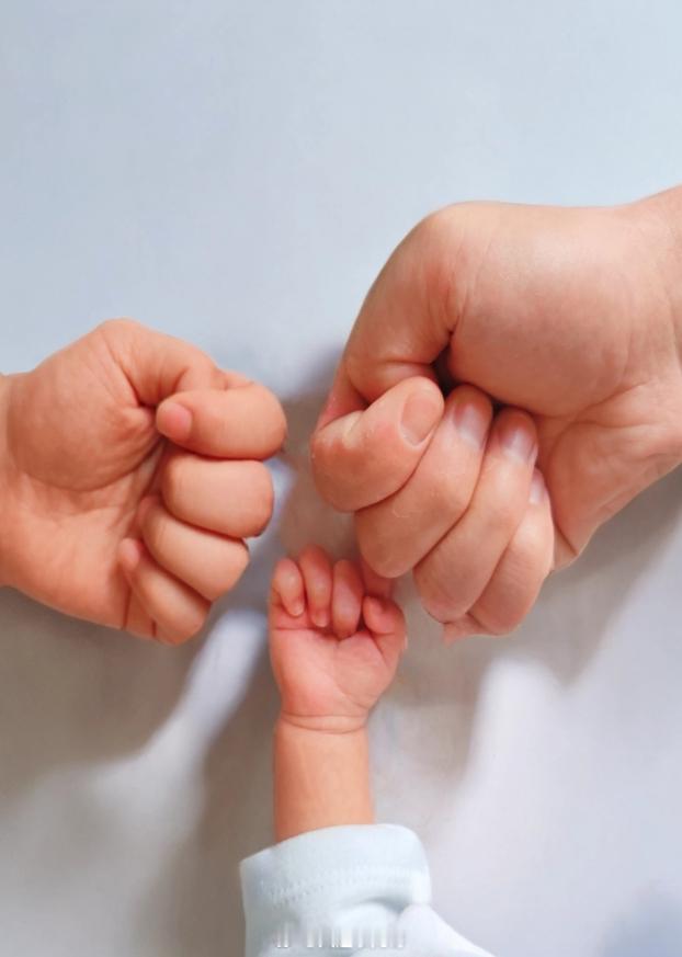 我的2025年度坚韧瞬间为什么这次网友的自发分享能引发如此广泛的共情？因为“真实