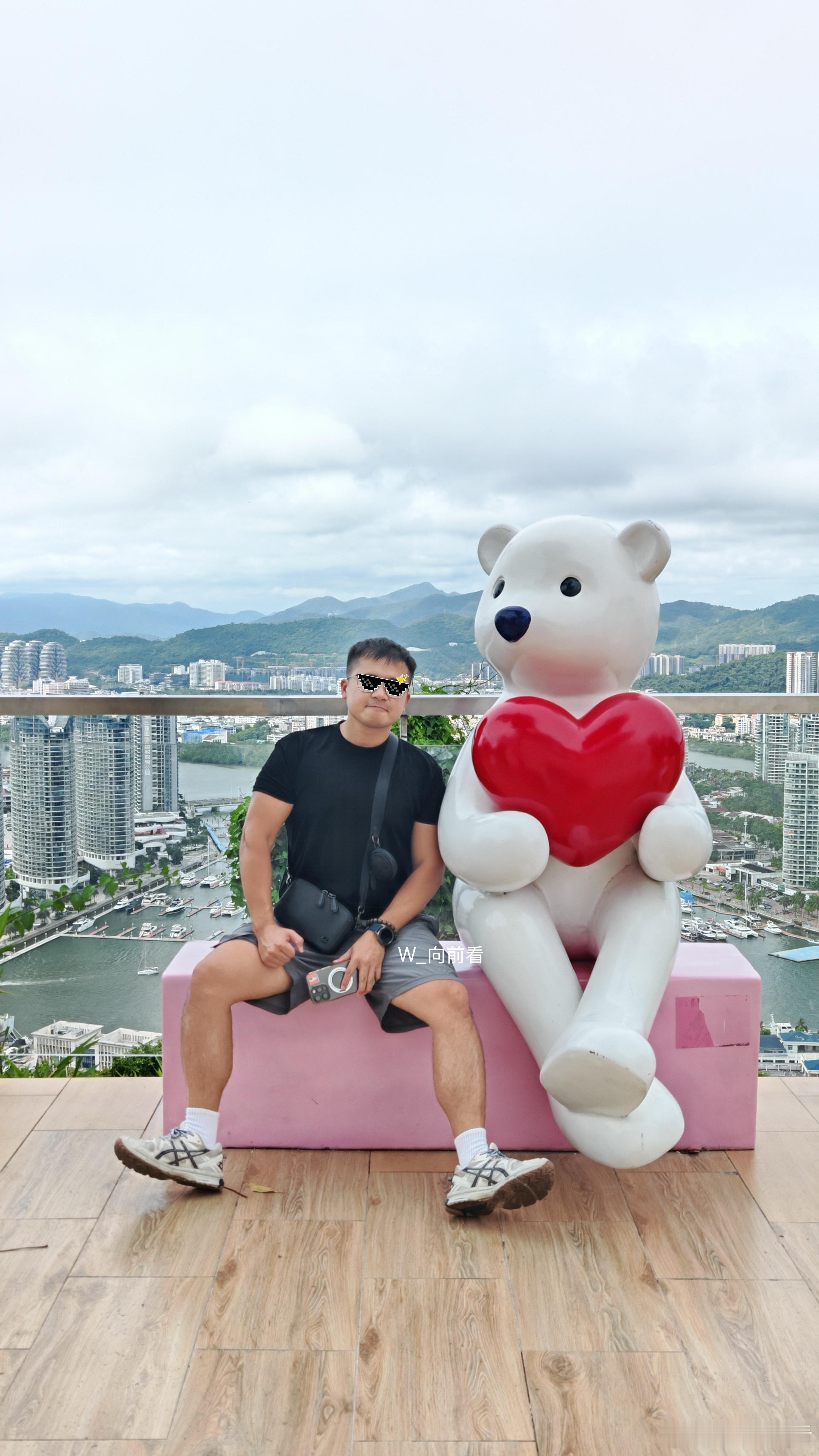 什么东西成年了才意识到很贵上年纪了，总会想挺多小时候啥都不懂，觉得日子轻轻松松的