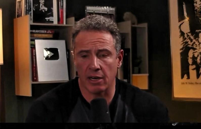 克里斯·科莫：“你真的相信唐纳德·特朗普有能力让你兄弟被谋杀，只为避免自己难堪？