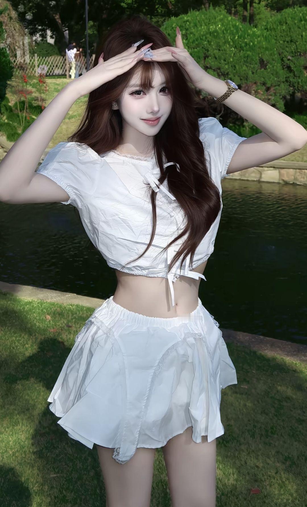 把日子过成自己喜欢的样子，
不慌不忙，慢慢发光。
认真生活的每一刻，都在为未来的