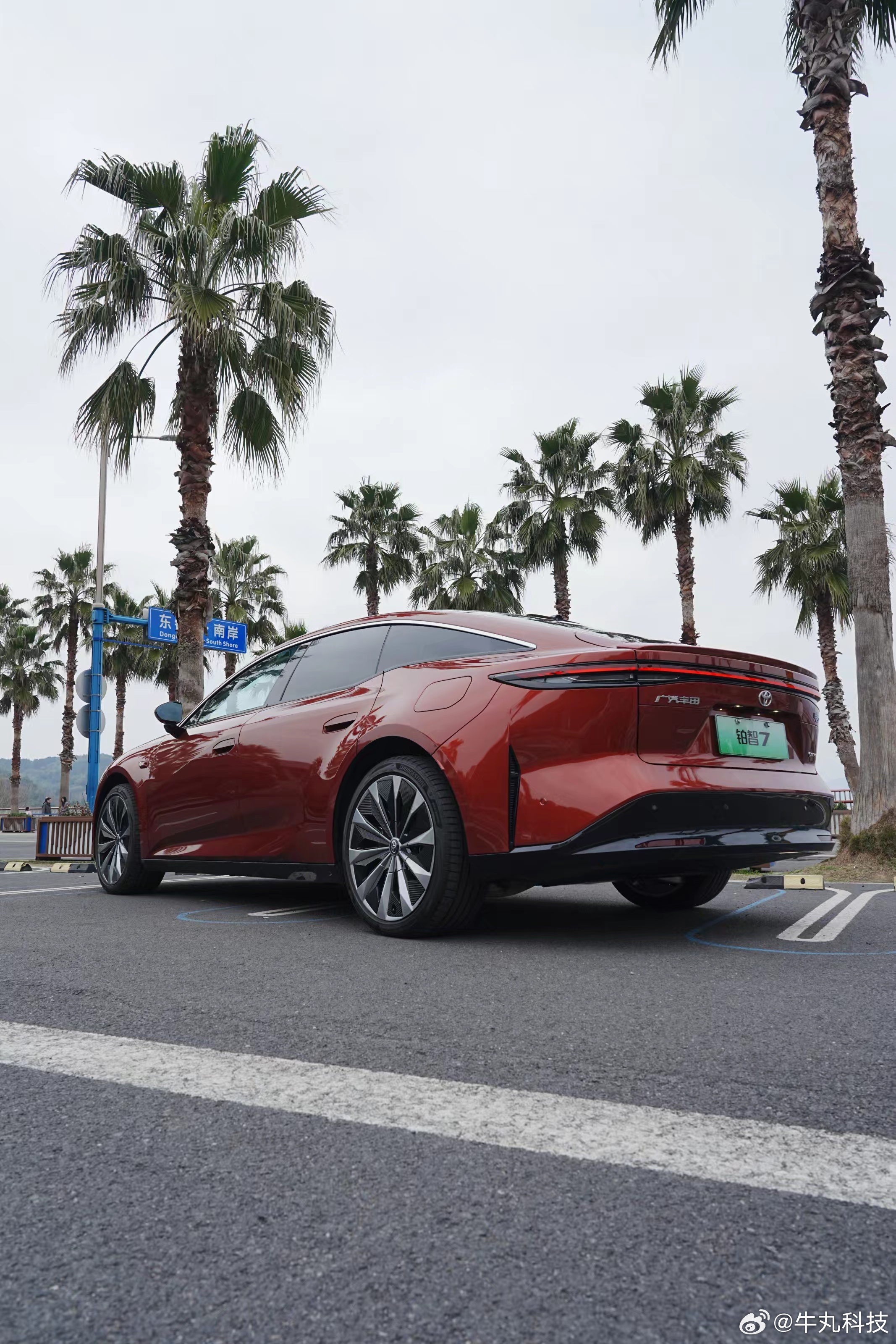 【媒体首测丰田铂智7动态表现】铂智7媒体动态首测刷屏了，看完大佬们的内容，我算明