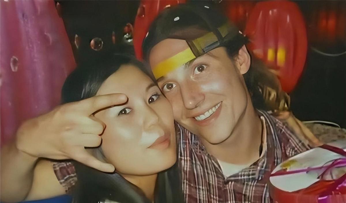 广西女孩陈亚焕08年车祸瘫痪，美国男友打4份工陪伴照顾，她的人生因此发生什么变化