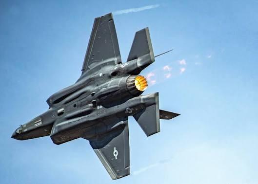 F35曝出致命短板，美军高端战机陷入发展僵局

2026年美军接收的新款F-35