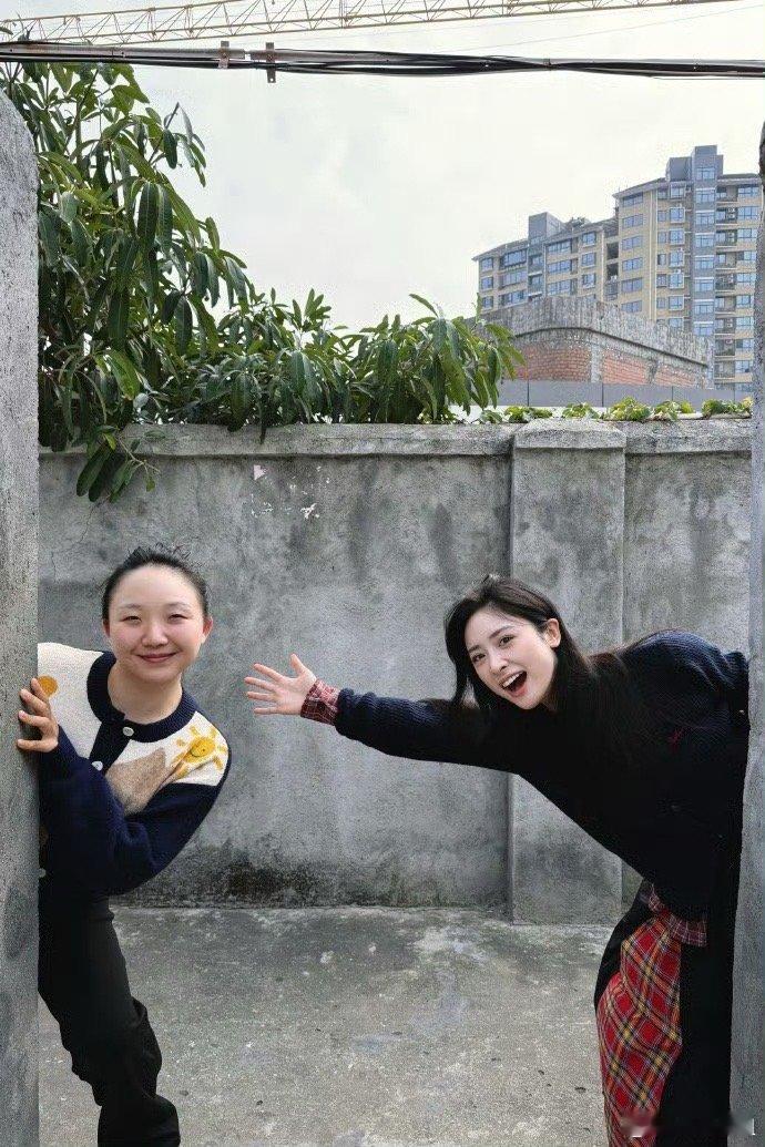 李嘉琦探班沈月 太好了！是我们的寒冬辣月[开学季] 
