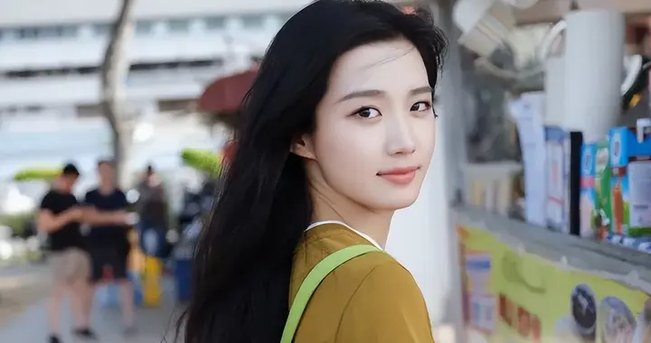 女演员遭陌生男子强行肢体接触，工作室发声