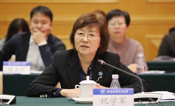美国慌了，中国出了一位比导弹还可怕的女人！这位来自中国的女性科研人员，打破了西方