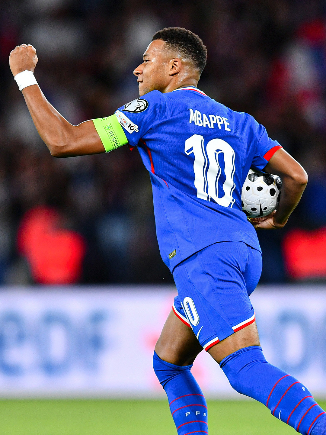 阿斯报：姆巴佩将随法国国家队于三月前往美国参加比赛，但他能否出战目前尚不确定，皇