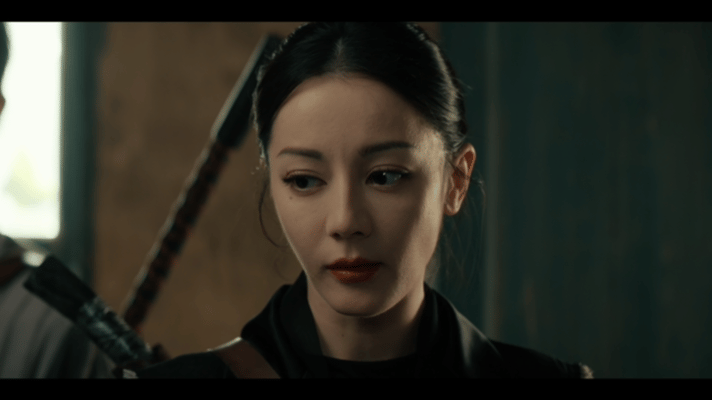 迪丽热巴在新剧《枭起青壤》里面的动图来了，这里是为了演出隐忍的状态，客观评价一下