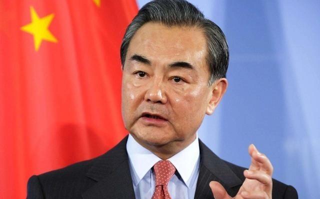 台当局“破防”了！直言：太欺负人了！

1100公里外传来喜讯，王毅外长笑得很开