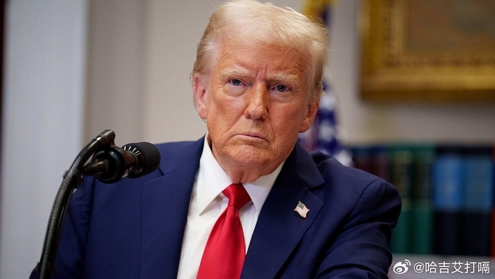 凤凰新闻【特朗普称将介入伊朗新领导人的选择，专家：透露出两个信号】据凤凰卫视报道