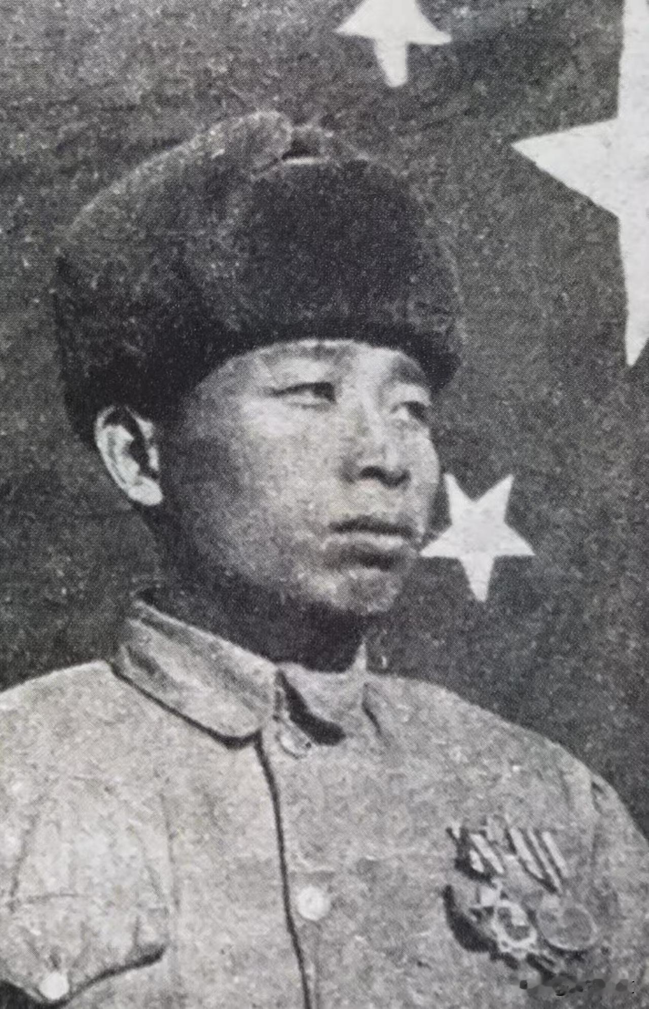陈良，1927年生，1944年入伍，参加了宿北、鲁南、孟良崮、淮海等战役。在长津