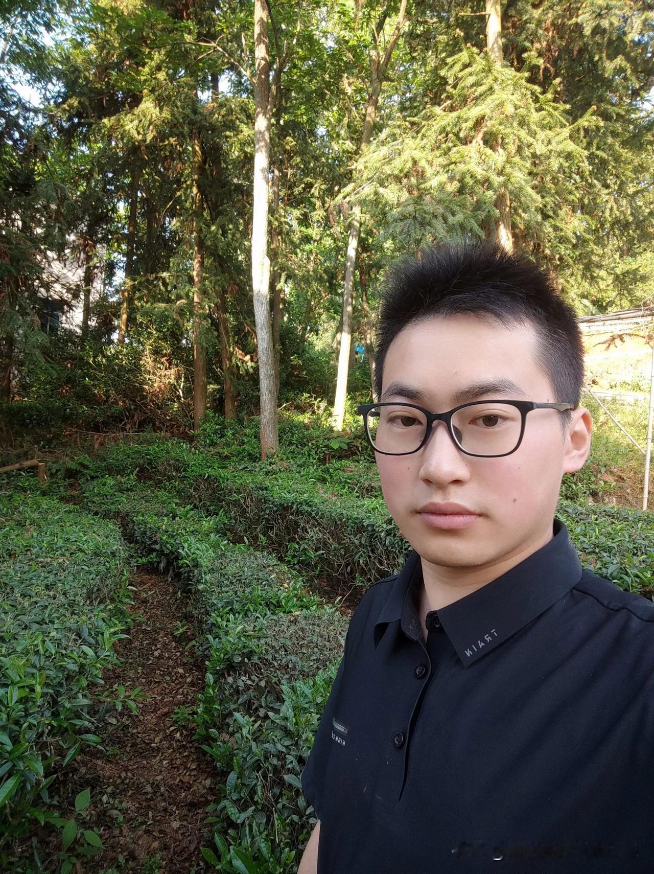 这几天是五一假期，想必很多茶友现在都在外头旅游，对于卖茶叶的小陈来说，我问五一还