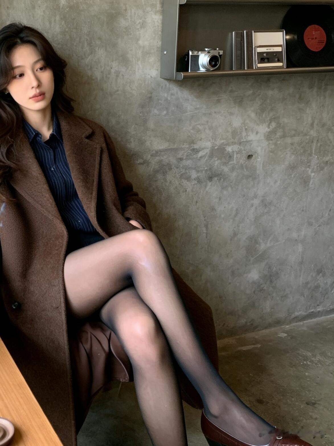 日常穿搭分享，棕色大衣温柔又显气质穿搭 优雅自信穿搭分享 如何穿搭出满满高级感?