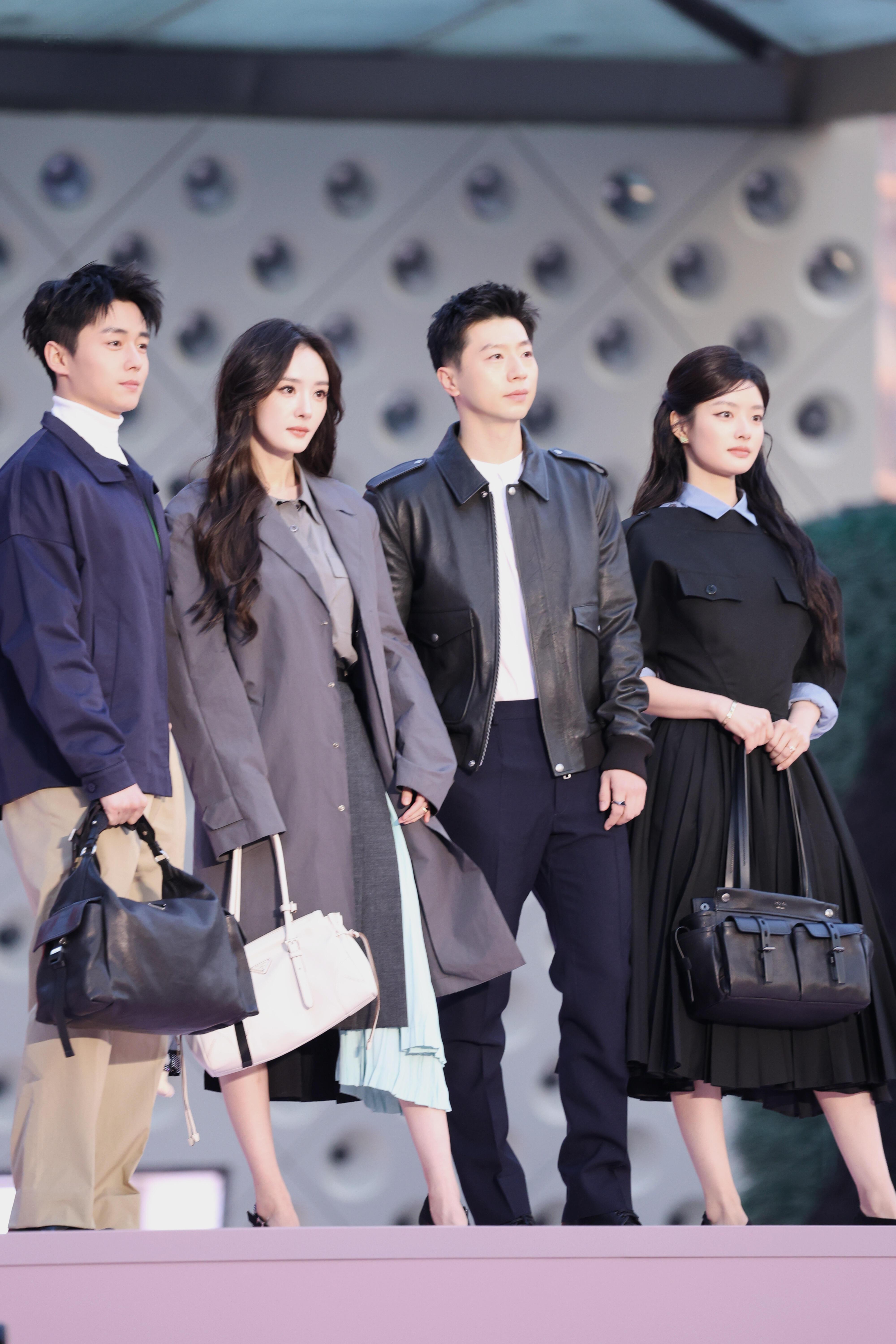 杨幂马龙活动同框画面好养眼啊，两位颜值对我眼睛很友好！！ 