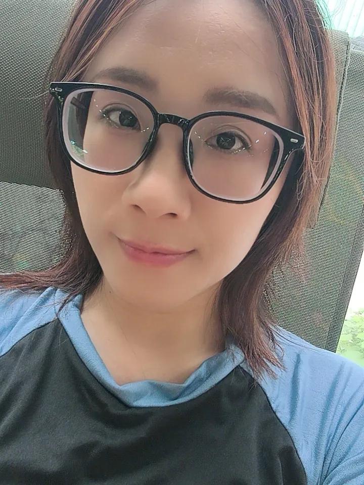 给自己一句话，你会说什么?
好好吃饭！好好睡觉！好好爱自己！
好好吃饭！好好睡觉