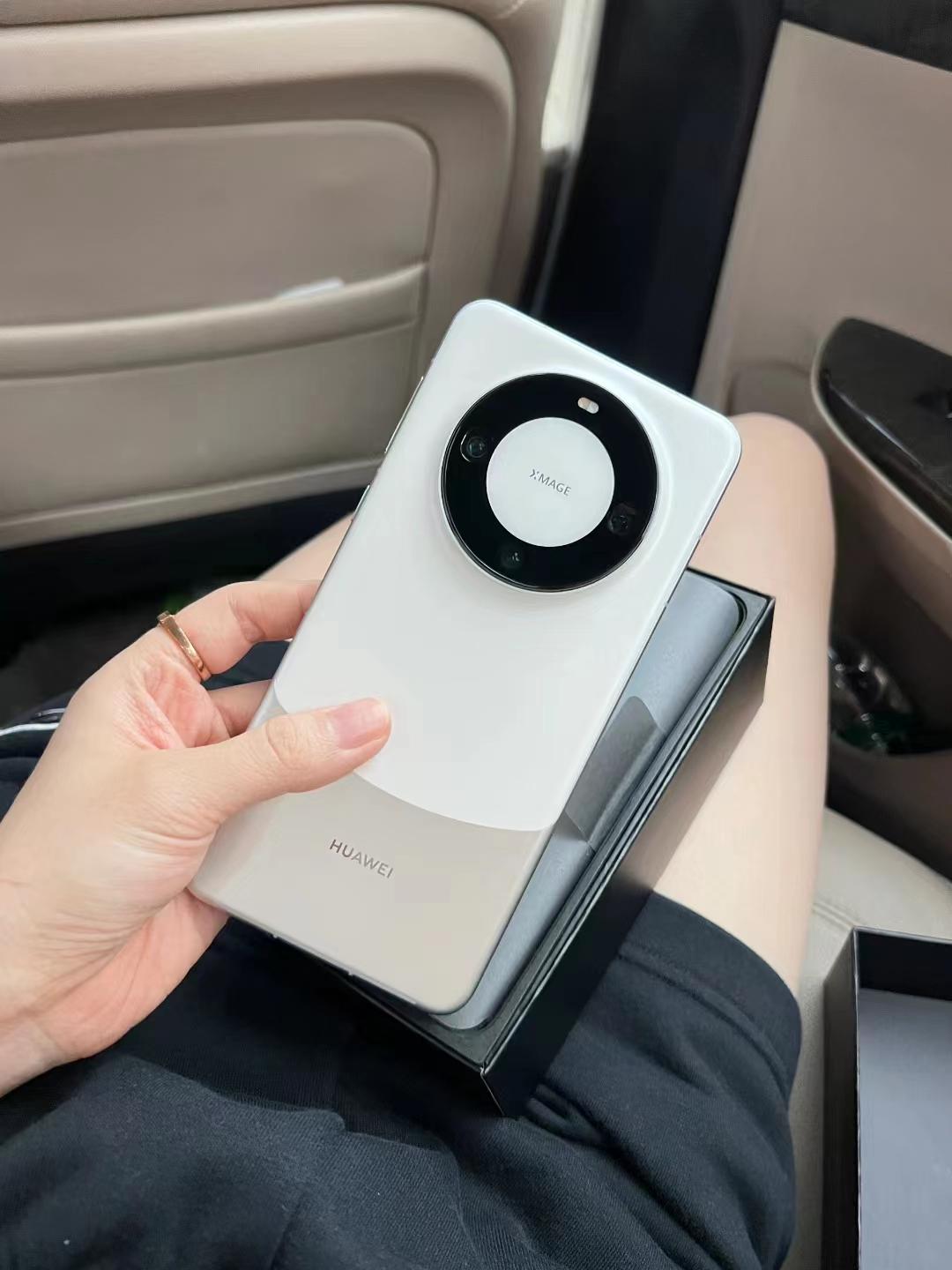 怎么这两天有不少人后悔买华为Mate60 Pro的？是因为iPhone 15来了