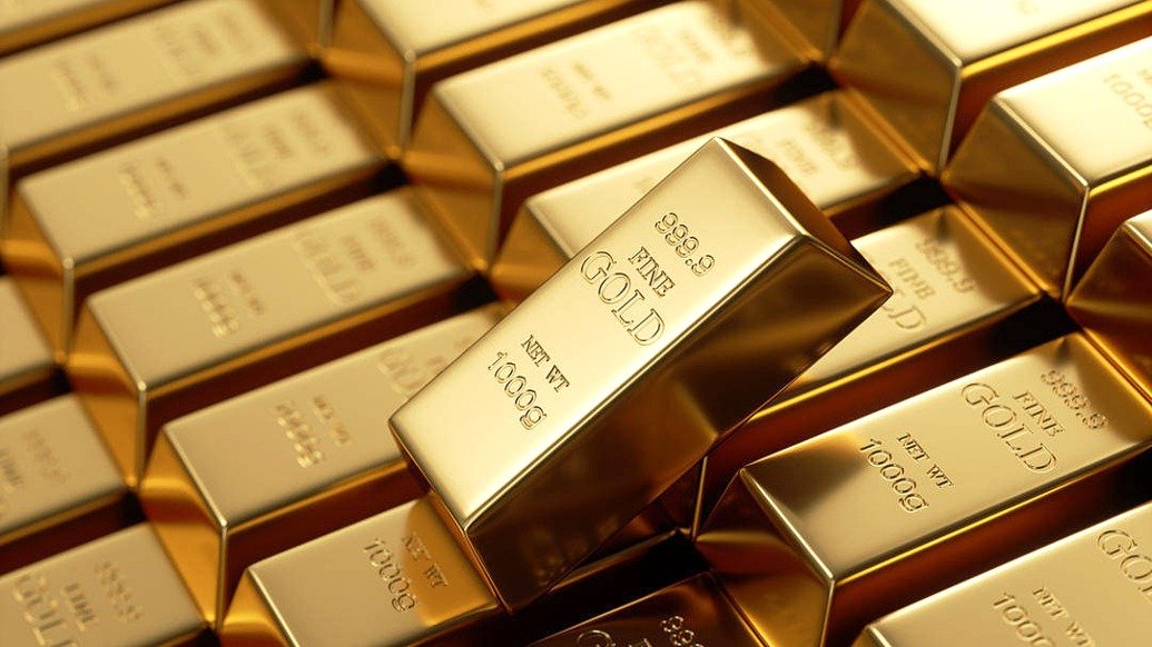 【黄金白银继续飙涨】贵金属走势分化。昨夜，白银继续拉升，而黄金则盘中短线大幅跳水