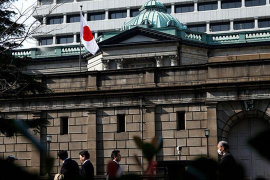 日元跌破 162，近 40 年新低：日本的三重危机才刚开始 



6 月底，美