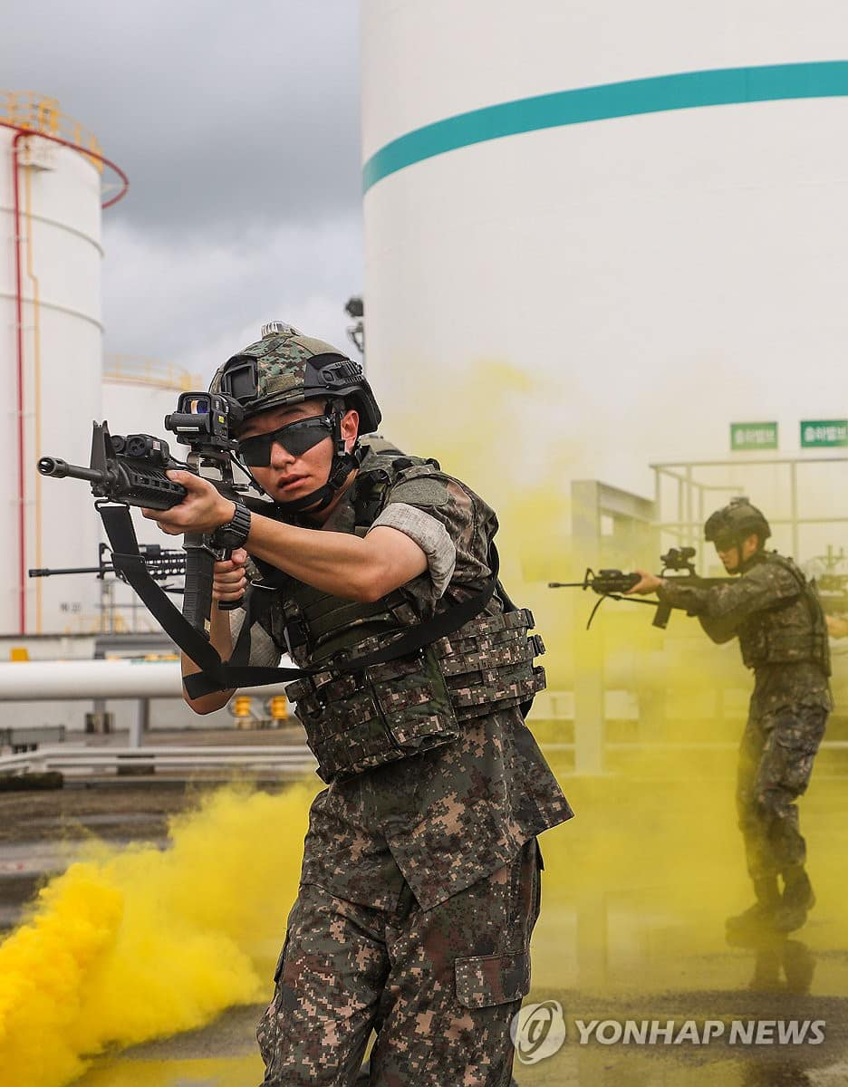 韩国陆军第31步兵师机动营的预备役人员成为首个接收并测试新'老兵平台'装备的单位