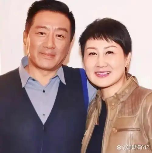 1996年，演员张凯丽听说婆婆要来家里住，干脆给婆婆买了套房，可丈夫说什么都不同