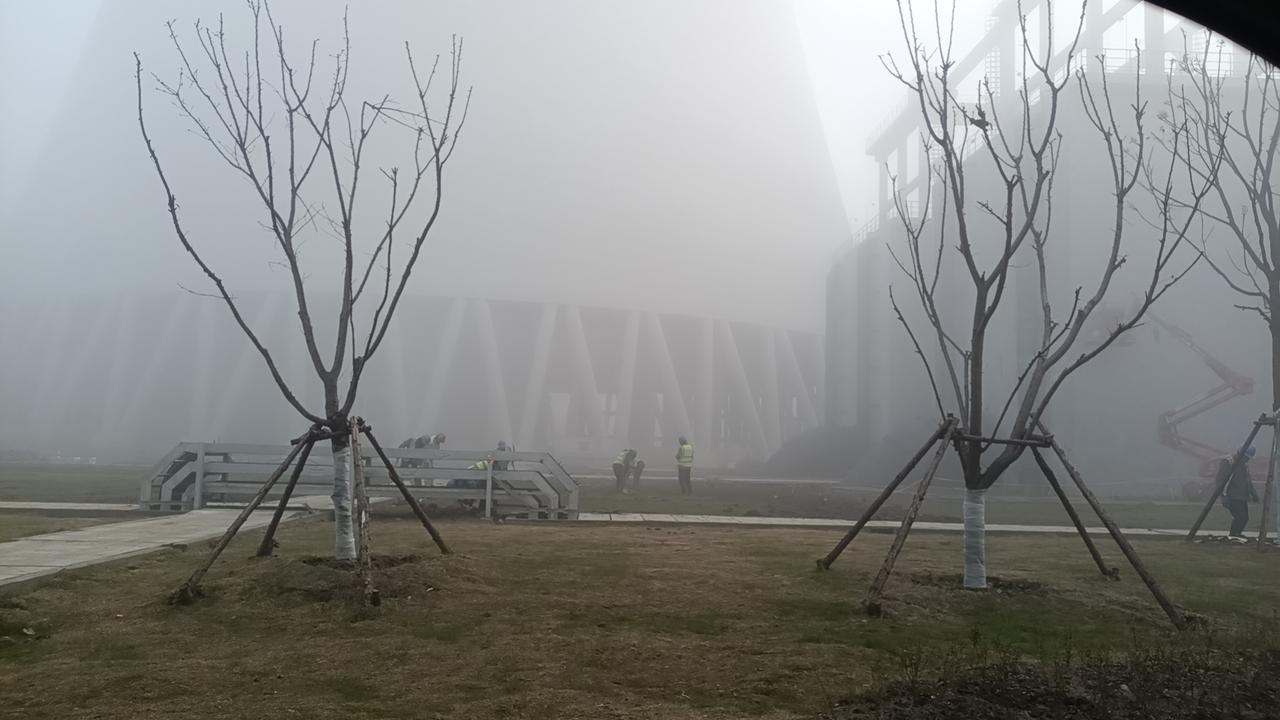 【头条开新】
新的一天，新的开始，让我们用全新的姿态迎接未来的每一个可能。无论过