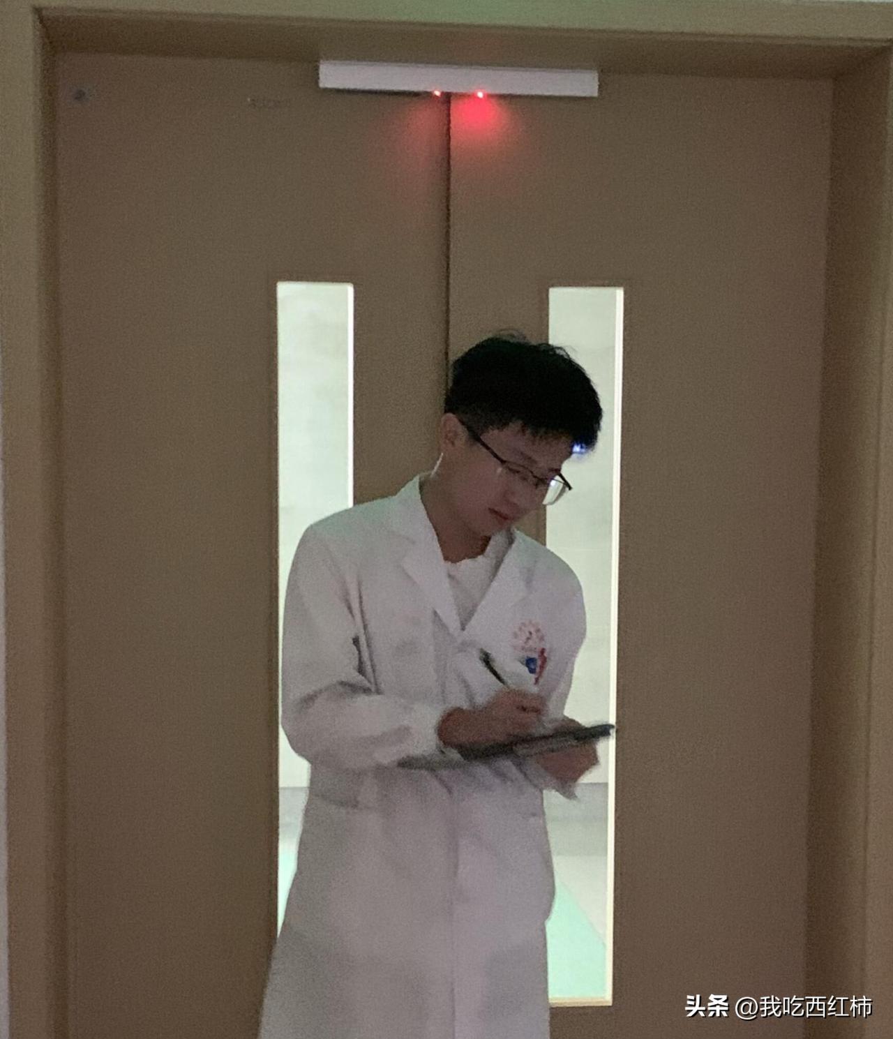 一直感觉医院有问题
一直感觉医院有问题，每次在医院睡完觉会特别痛苦，感觉比不睡还