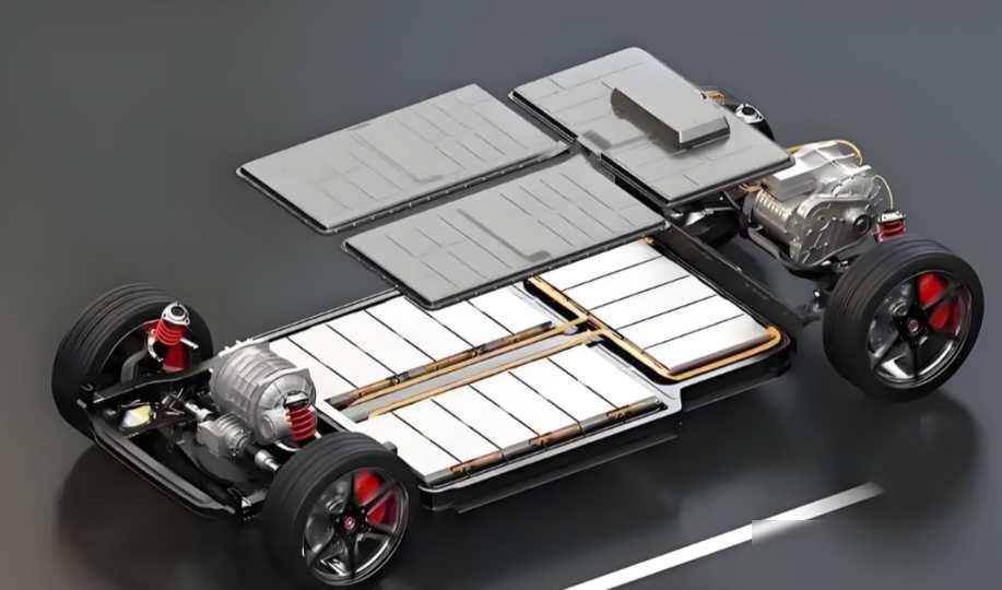 一觉醒来，燃油车天塌了 比亚迪固态电池装车测试 充电12分钟，续航150…

 