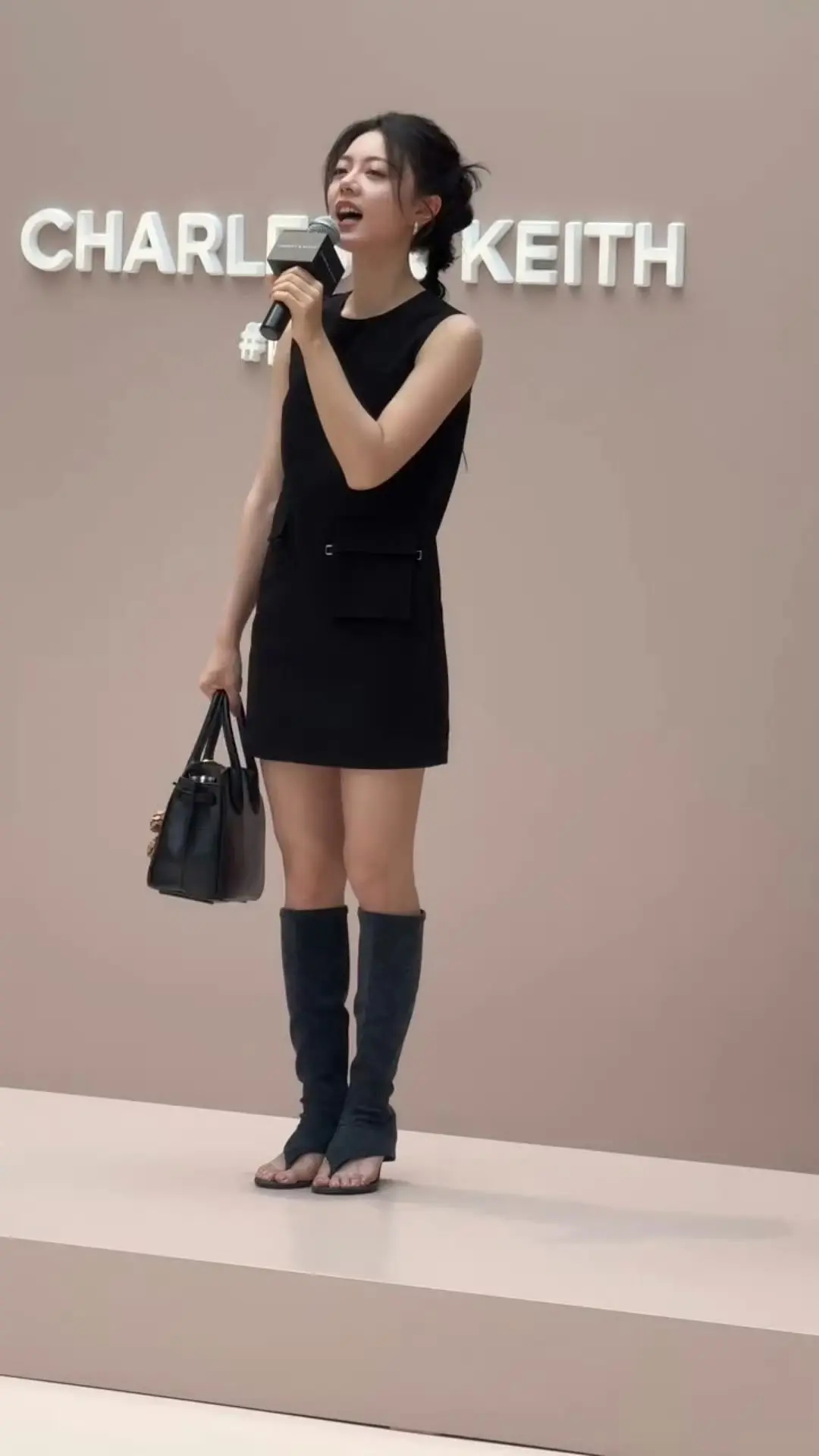 小ck最美代言人 你们觉得她线下路透如何 