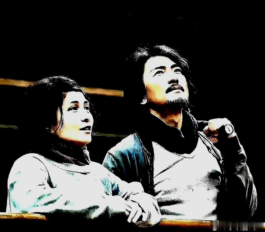 香港导演郭子健，黄智亨联合执导《全力扣杀》中何超仪饰演的吴久秀和郑伊健饰演的刘丹