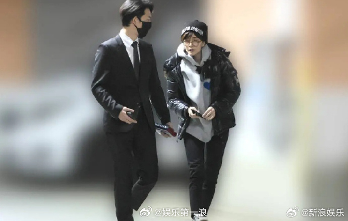 内田有纪柏原崇结婚内田有纪名字已变为柏原有纪 据日媒，内田有纪与柏原崇已秘密登记