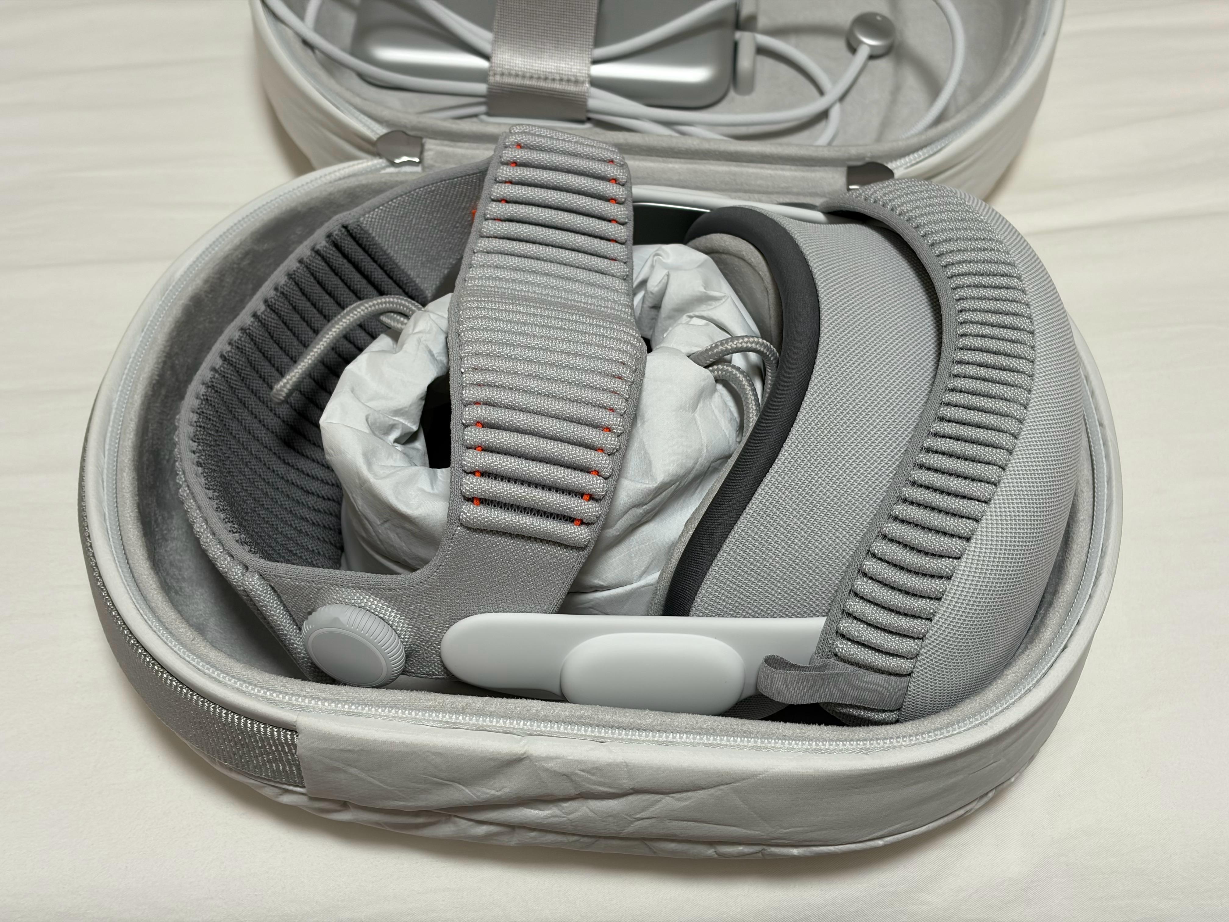 终于拿到新款 Apple Vision Pro （M5）了，这个全新双圈编织头戴