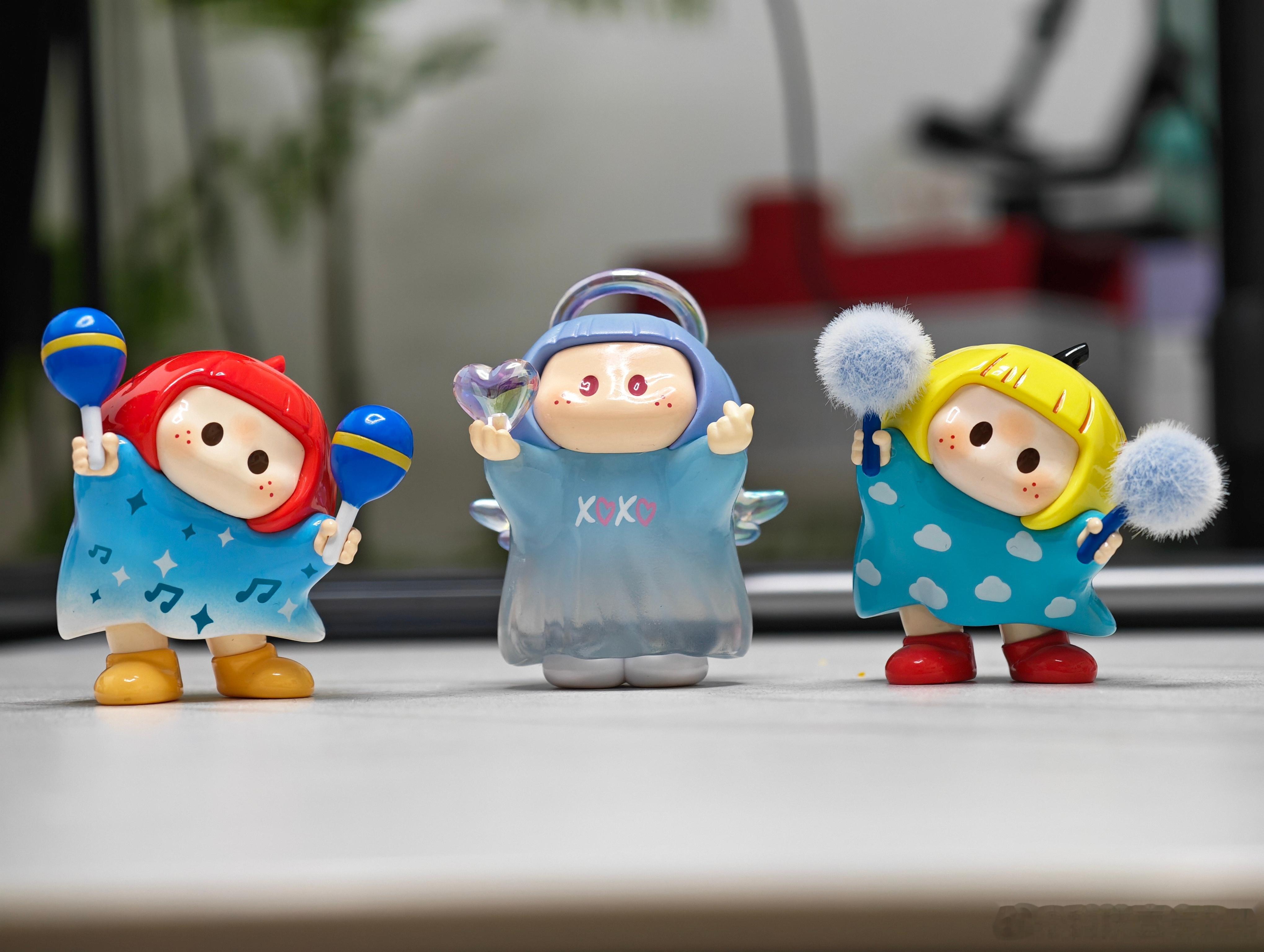 晒一下我开出来的YOYO盲盒，这小玩意确实挺可爱荣耀的AI也叫做YOYO，有没有