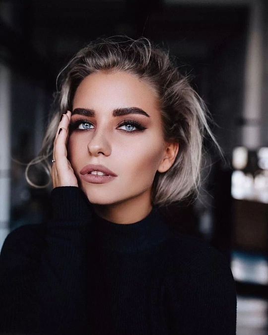 直观感受到了单双眼皮的区别单双眼皮的区别确实特别直观，双眼皮能在视觉上放大眼型、