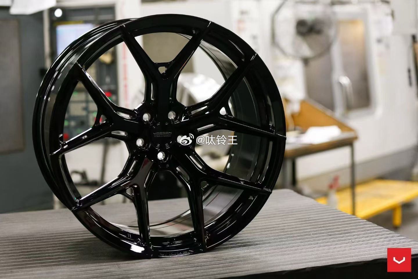 美国🇺🇸Vossen 奔驰G 专场轮毂 年终冰店折扣了喂 ，抓紧😫款式：H