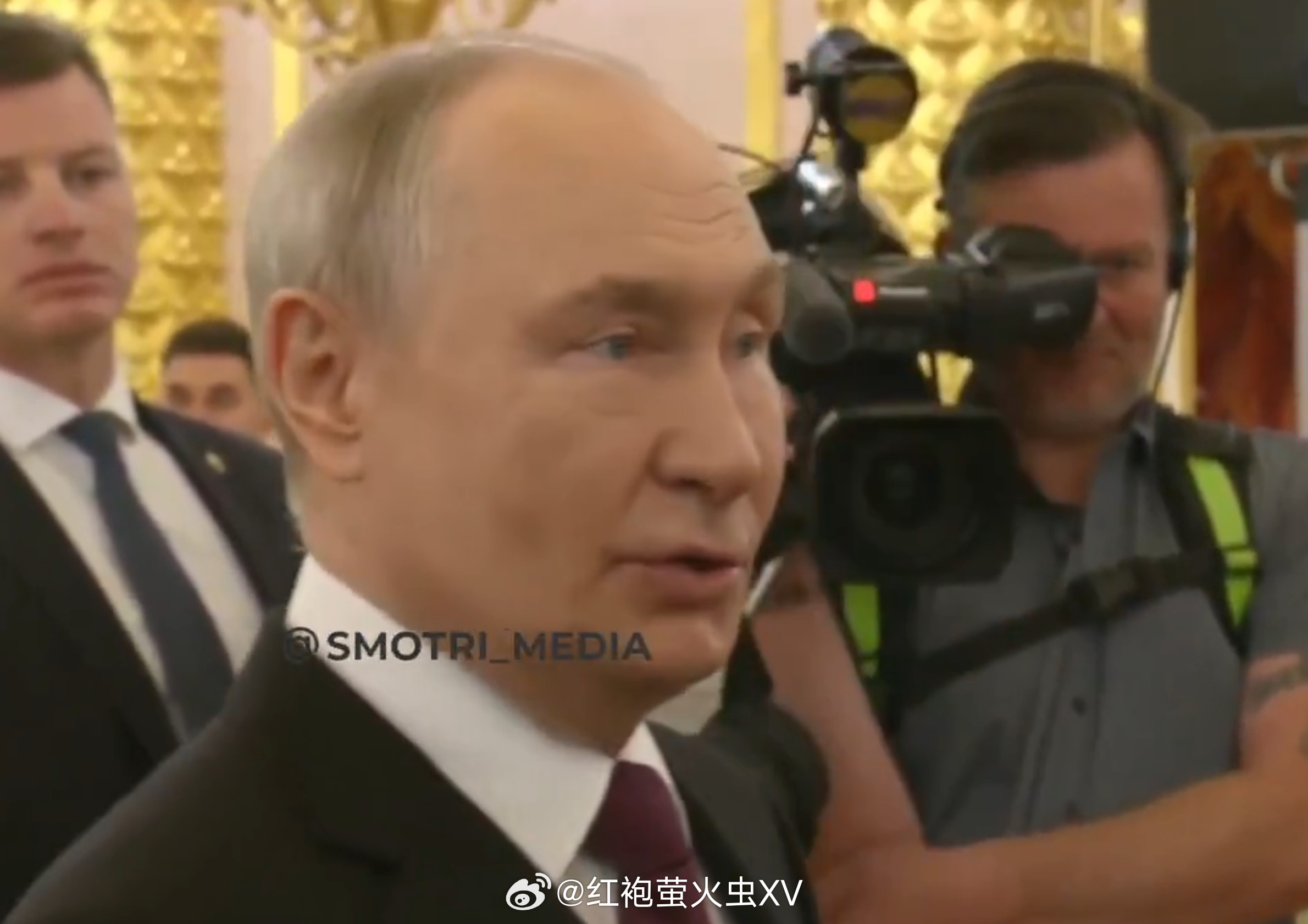 普京给记者上历史课：“斯大林向所有欧洲列强提议，结成联盟对抗德国的侵略政权，对抗