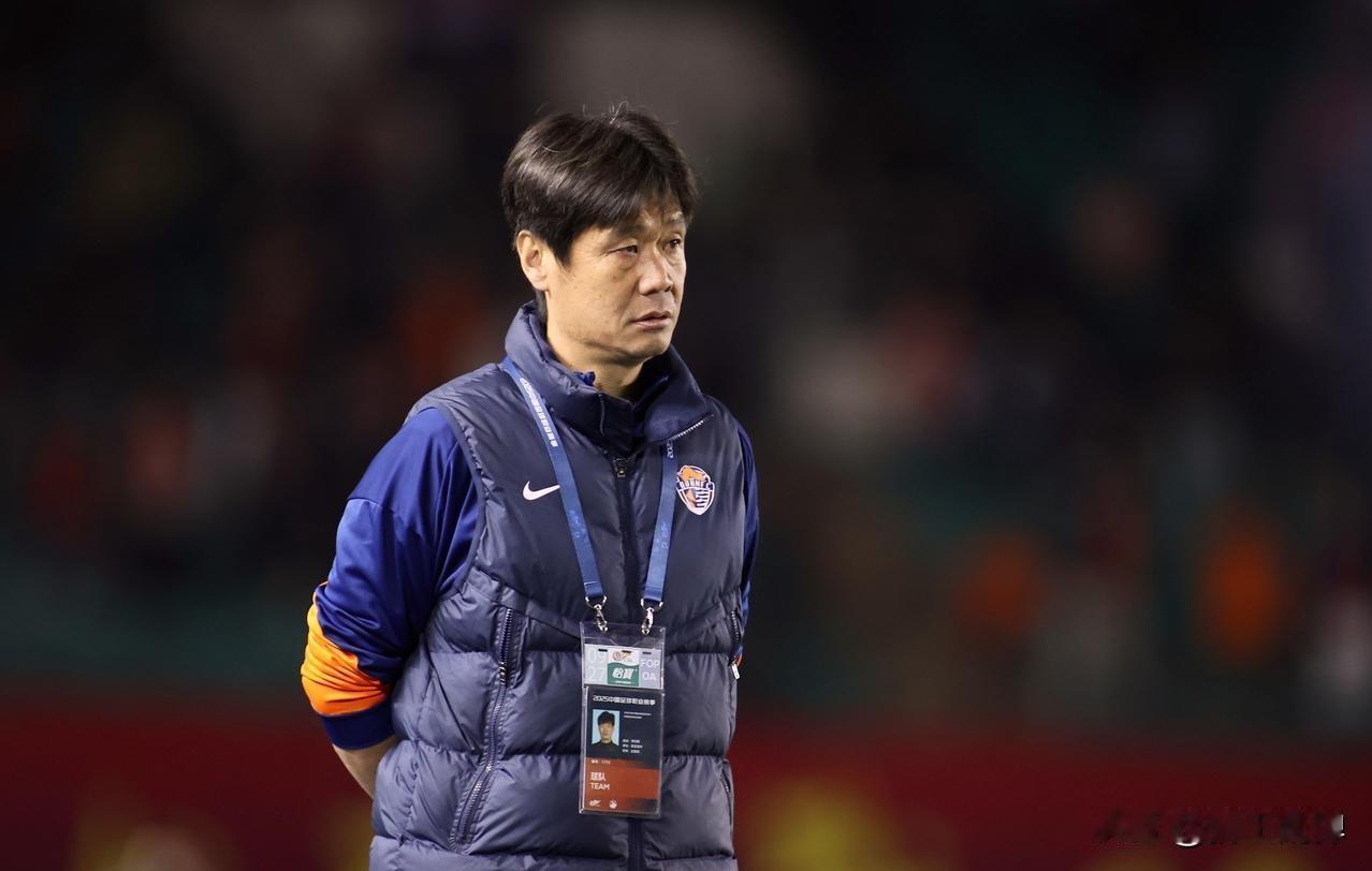 海牛从齐鲁德比劲旅变“被逆转常客”，李霄鹏重蹈韩鹏用人覆辙