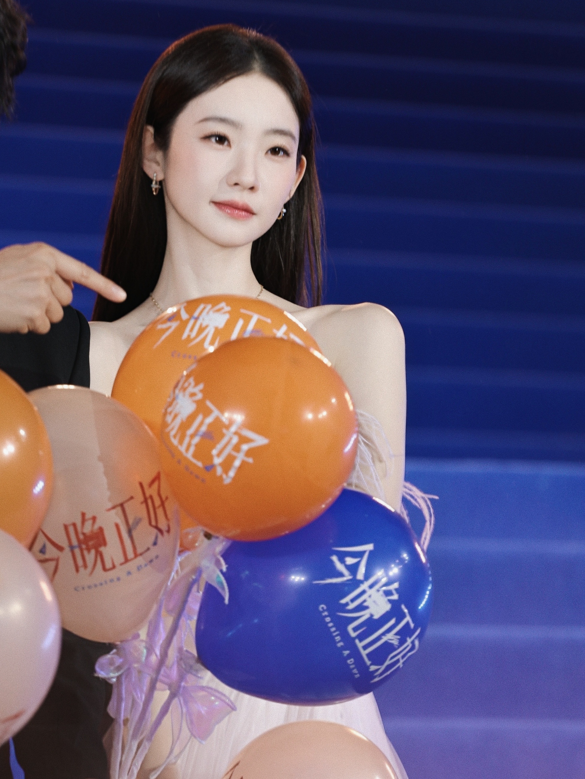 📸我拍了拍👧🏻  北影节媒体神仙站位北京国际电影节北影节红毯名场面由我定格