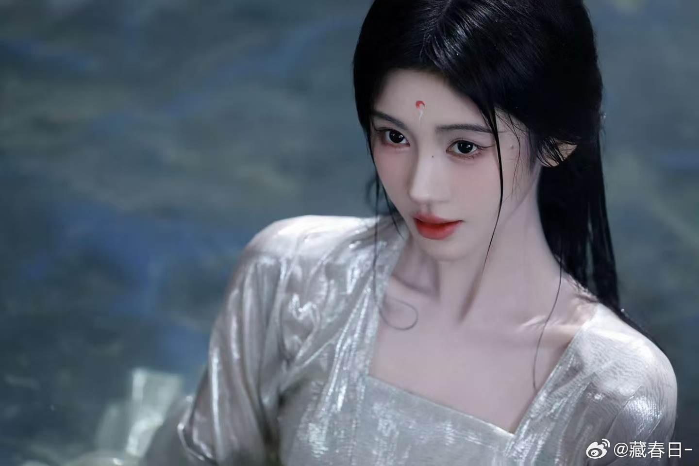 鞠婧祎月鳞绮纪角色曲上线鞠婧祎月鳞绮纪角色曲鞠婧祎月鳞绮纪角色曲上线，姐真的好适