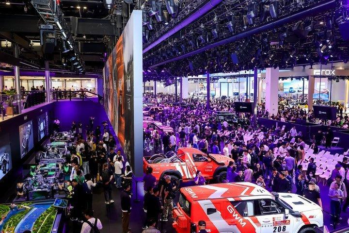 虽然以前全程跟过一次大越野（很有年代感的用词了），但我其实不算越野那卦的人。长城